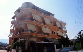 Biraci Residence
